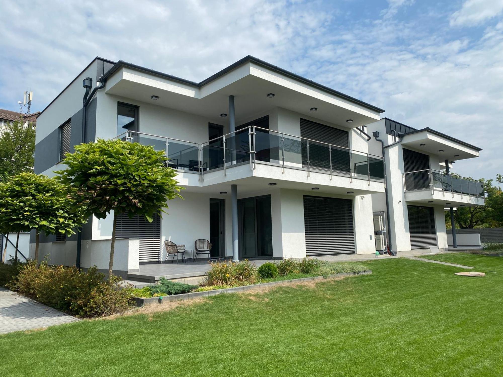 Modern Living In Boedapest Buitenkant foto