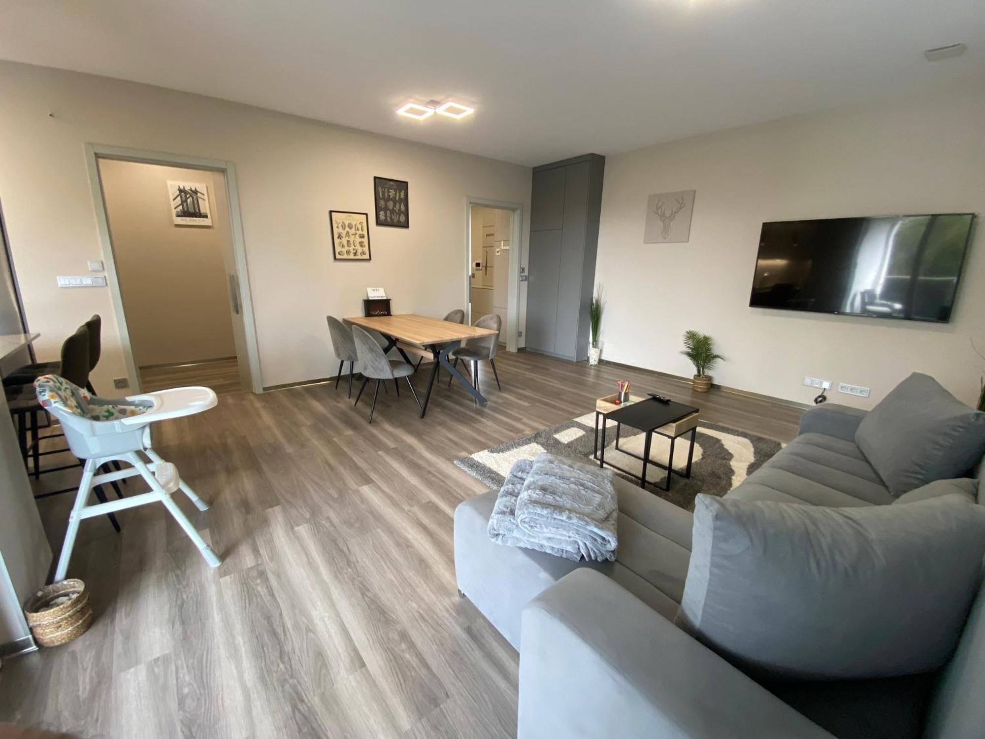 Modern Living In Boedapest Buitenkant foto